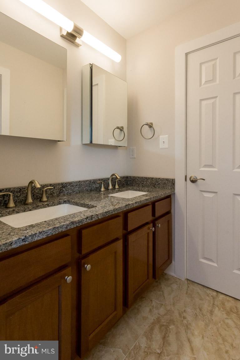 OAKLAWN - Residential