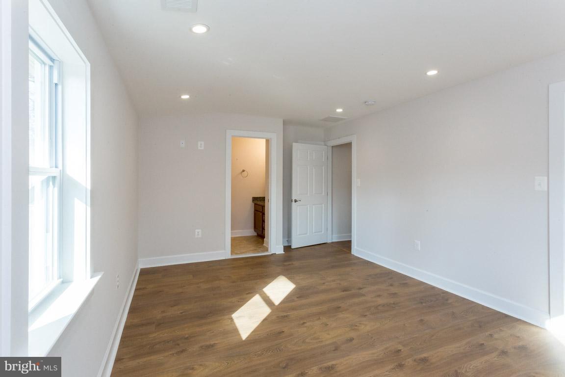 OAKLAWN - Residential