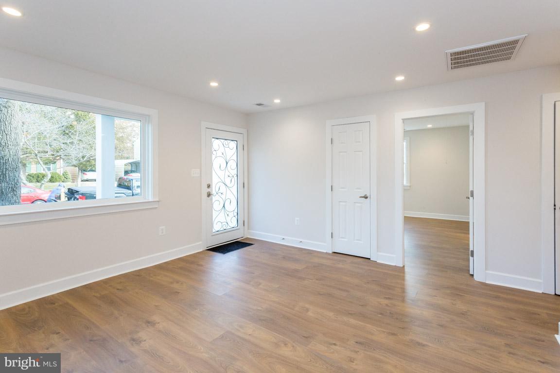 OAKLAWN - Residential