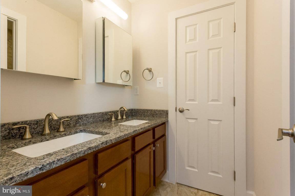 OAKLAWN - Residential