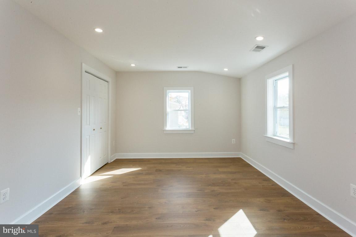 OAKLAWN - Residential