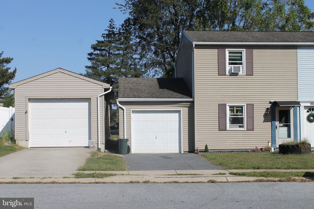 Photo of 208 S Center Street, CLEONA, PA 17042 (MLS # PALN2023084)