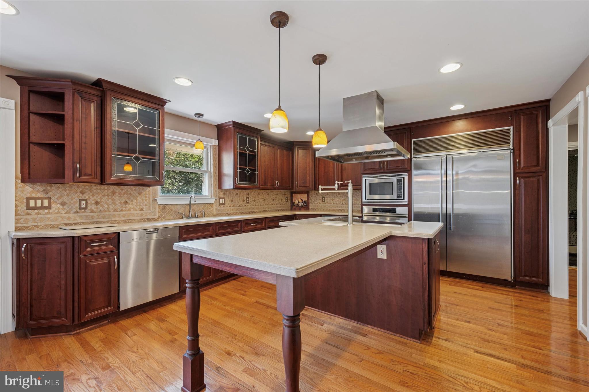 26 N EDMONDS AVENUE
