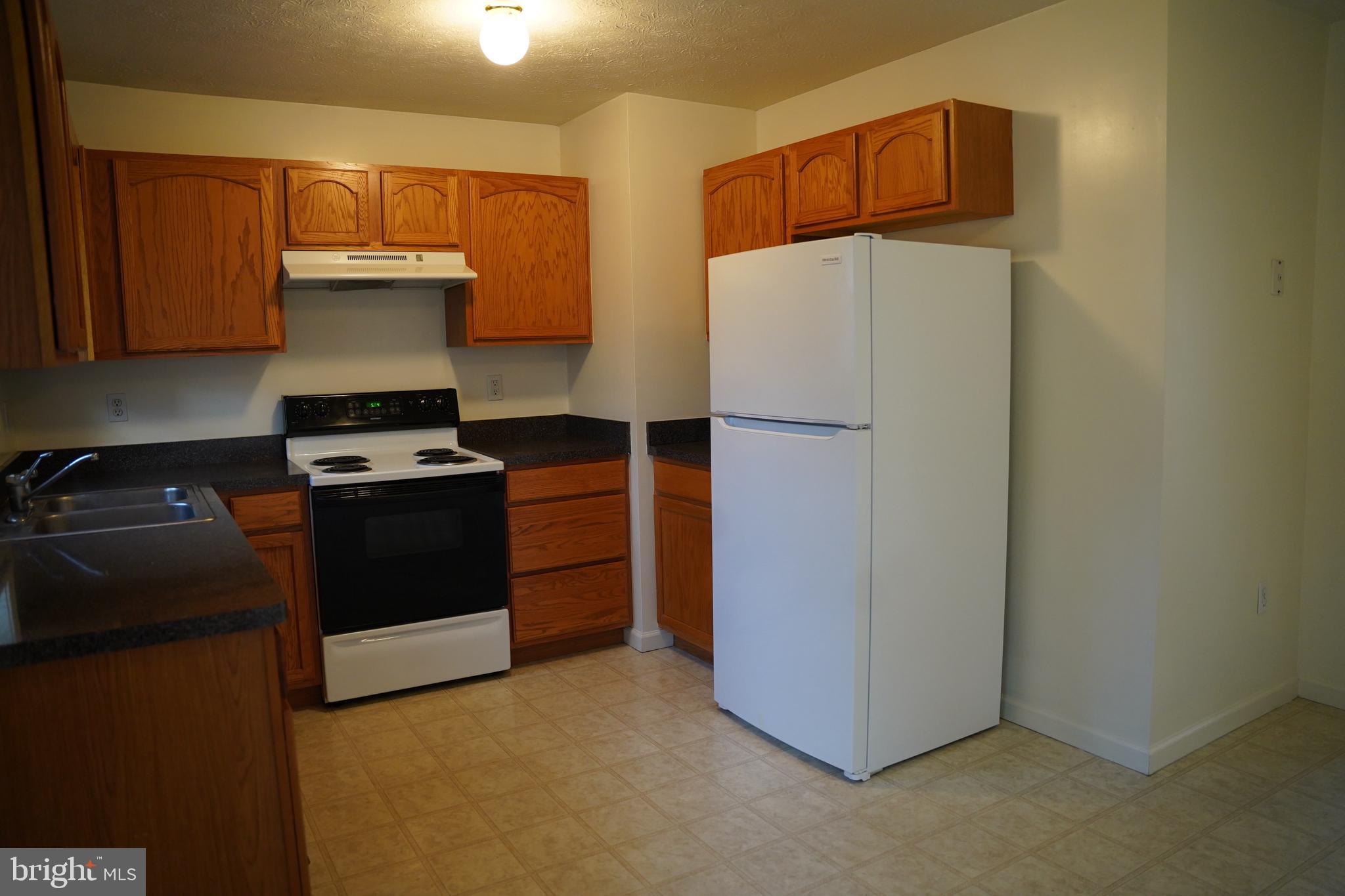 SULPHUR SPRINGS TOWNHOMES - Residential Lease