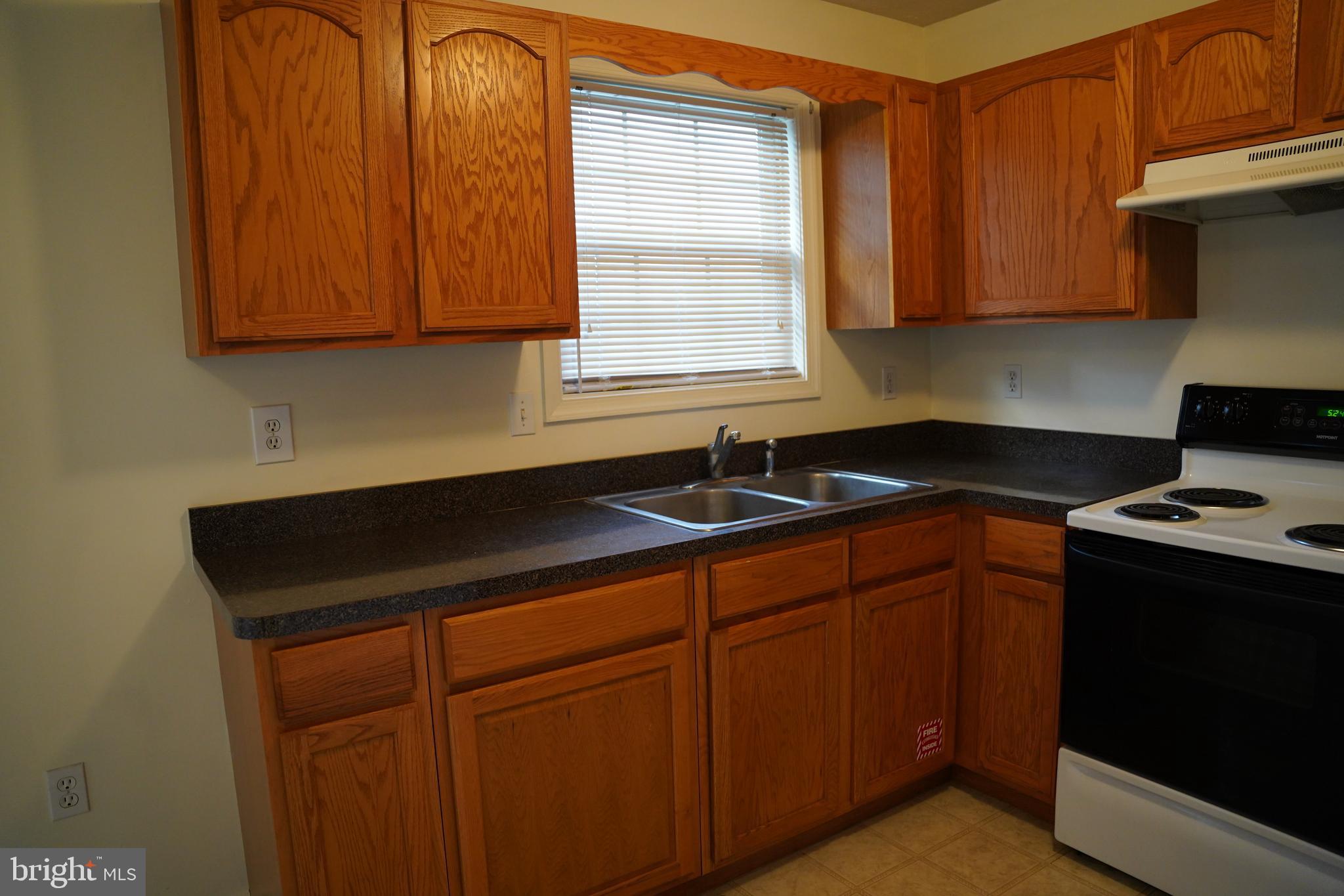 SULPHUR SPRINGS TOWNHOMES - Residential Lease