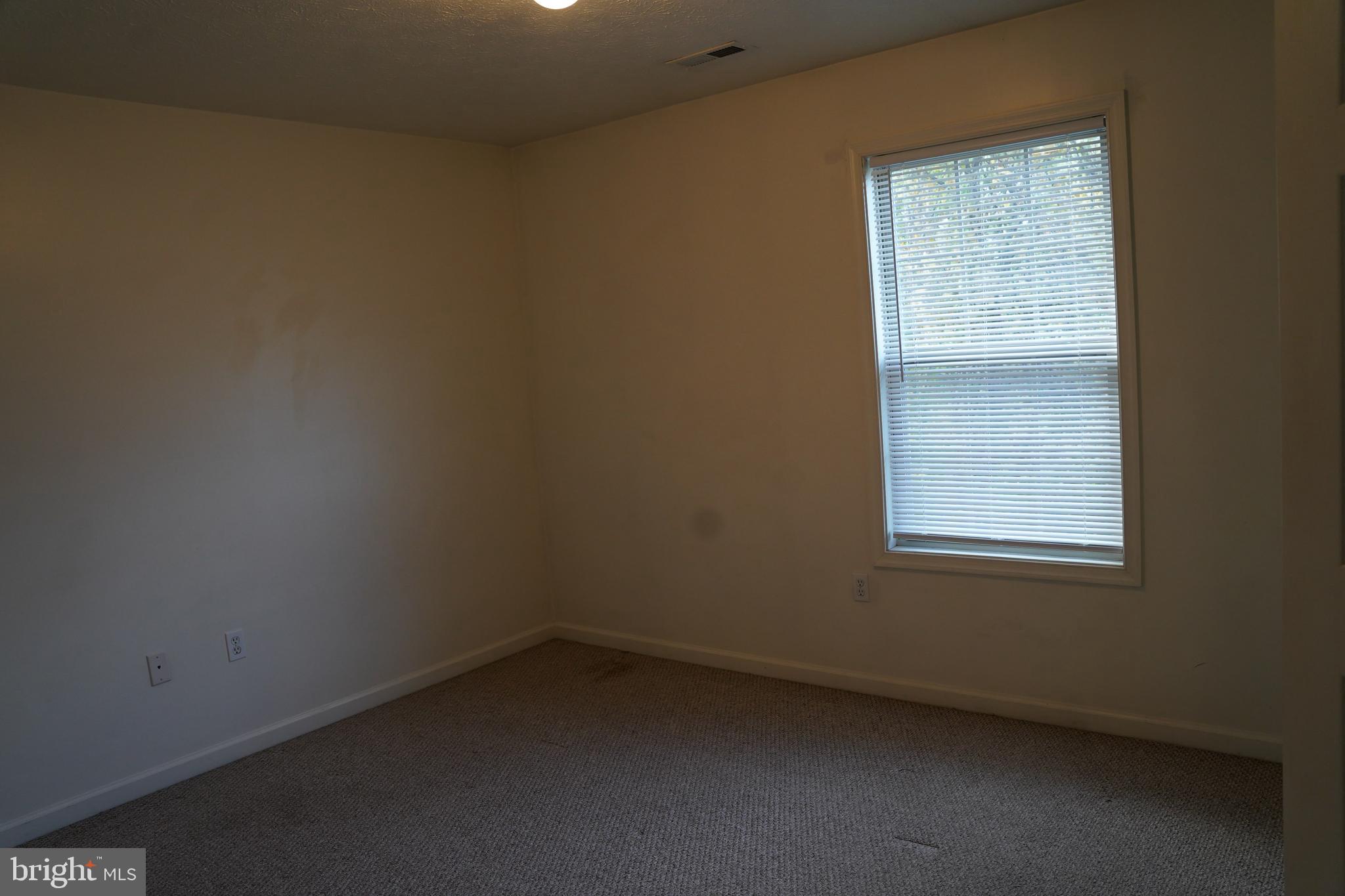 SULPHUR SPRINGS TOWNHOMES - Residential Lease