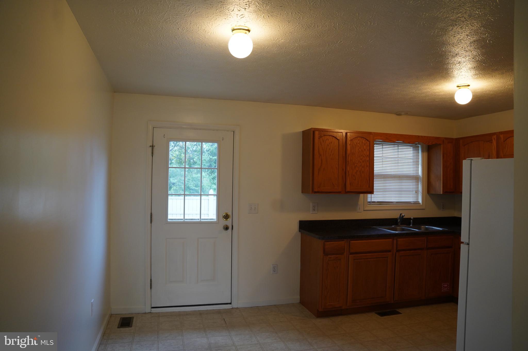 SULPHUR SPRINGS TOWNHOMES - Residential Lease