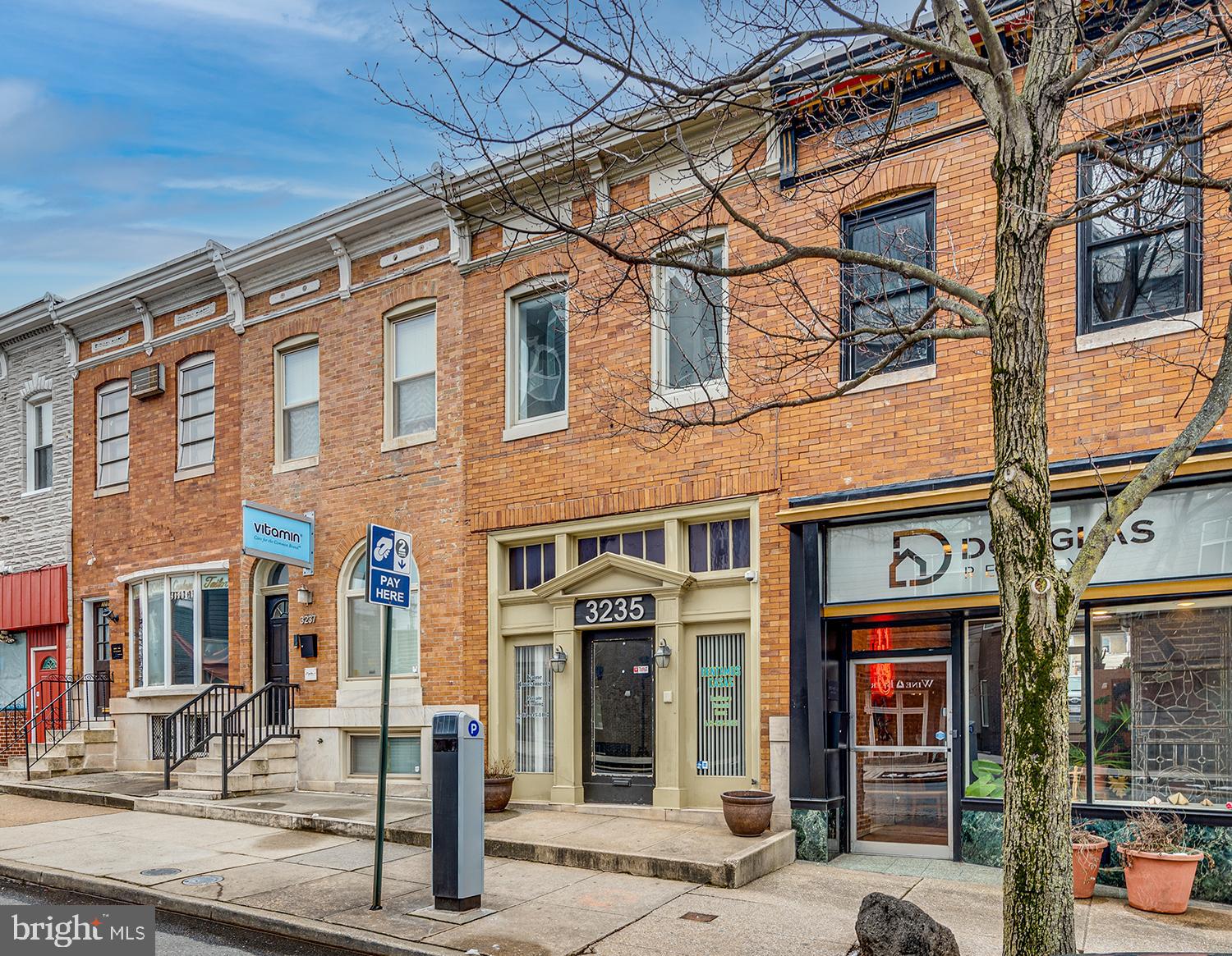 CANTON - Commercial Sale