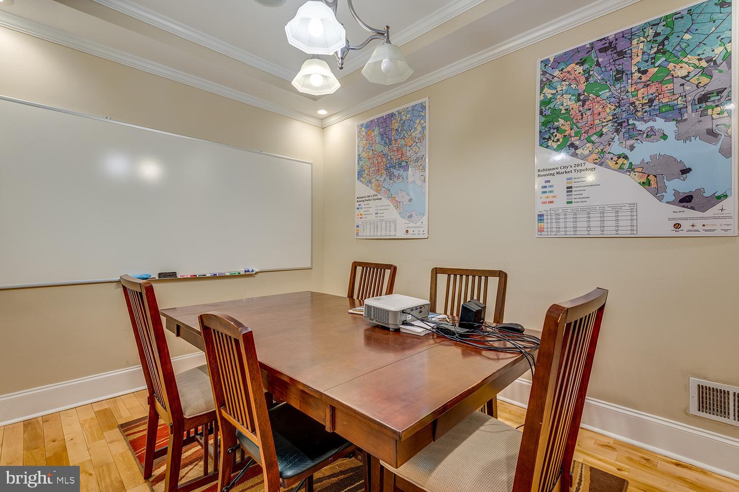 CANTON - Commercial Sale