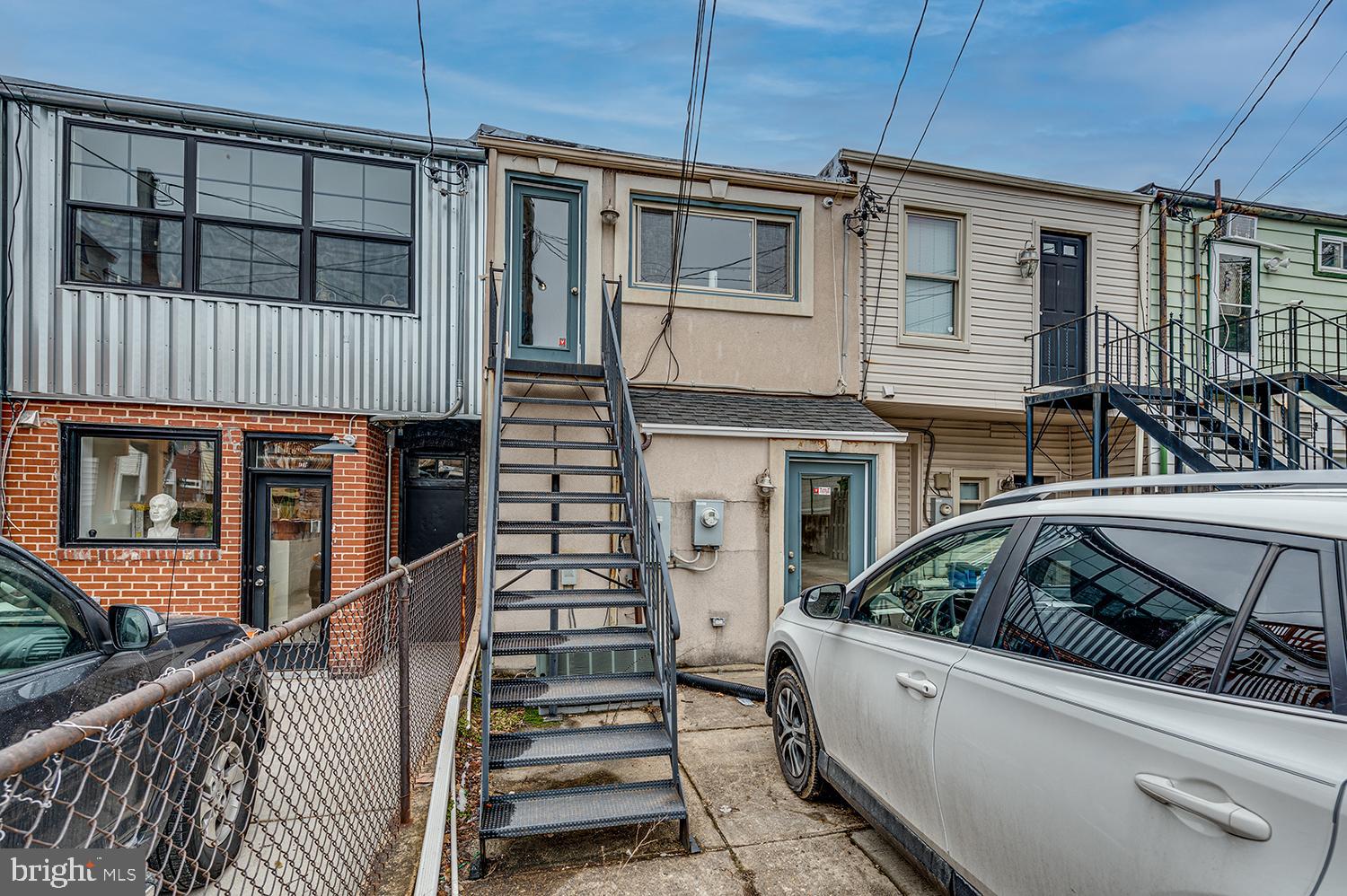 CANTON - Commercial Sale