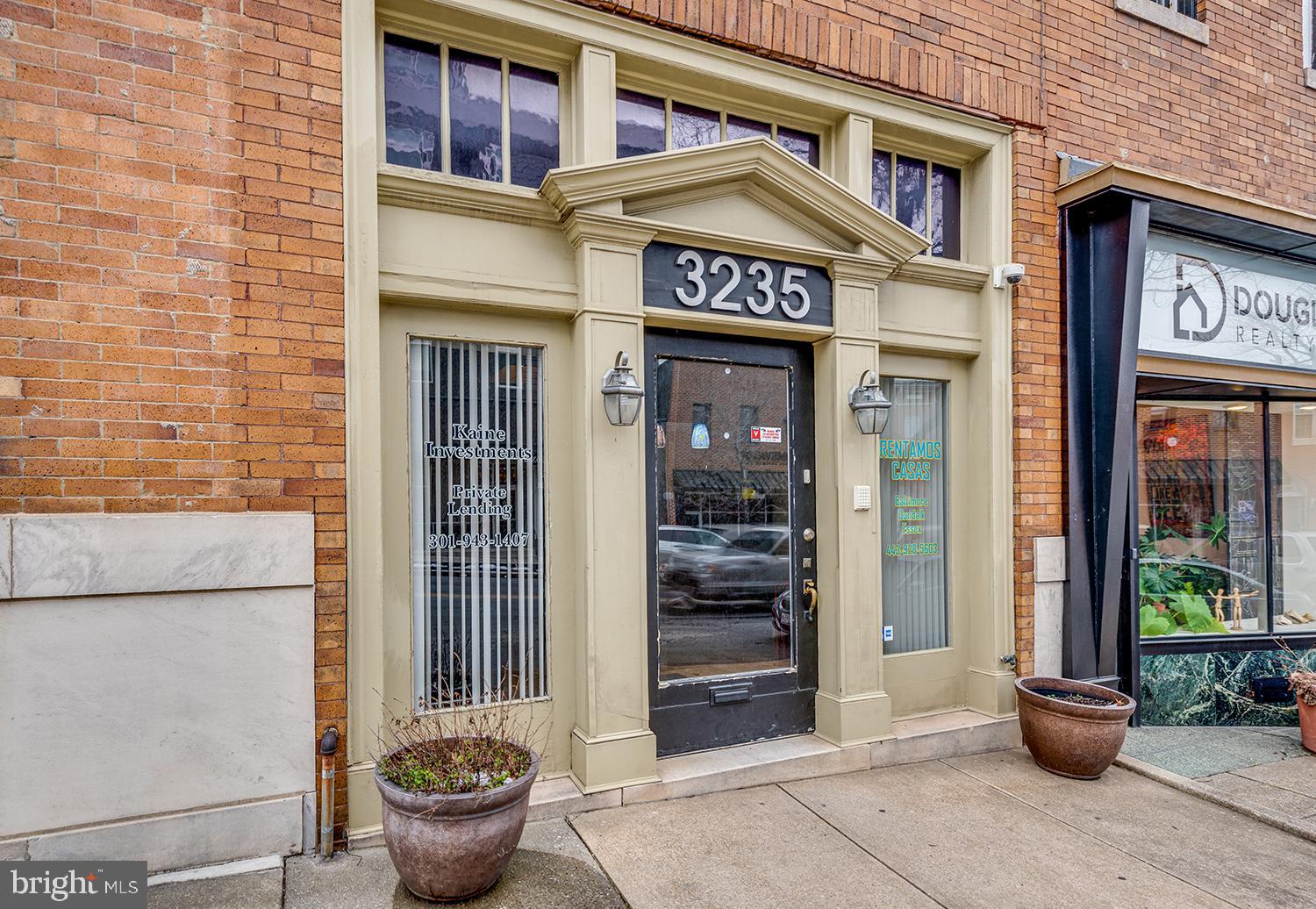 CANTON - Commercial Sale