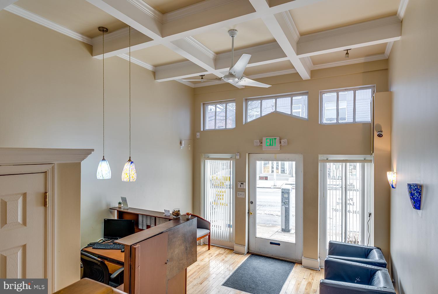 CANTON - Commercial Sale