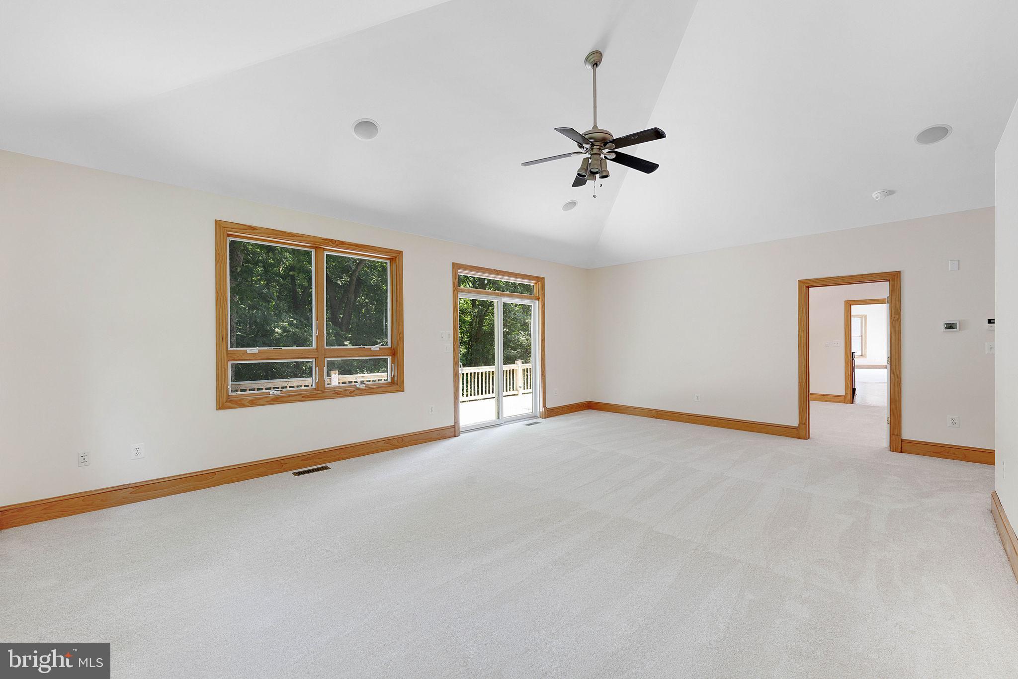 GOOSE CREEK FARMS - Commercial Sale