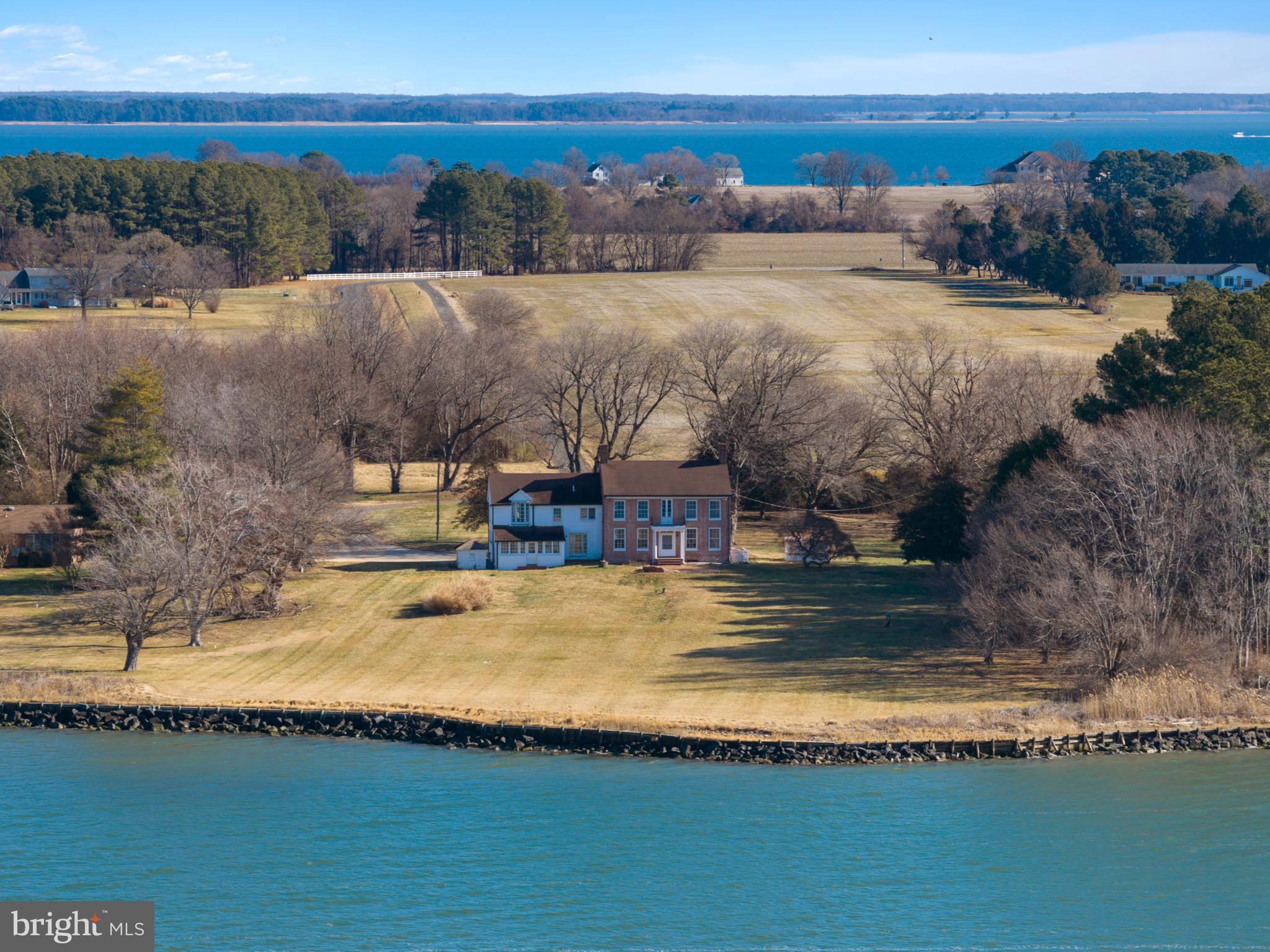 WOLF FARM - Residential