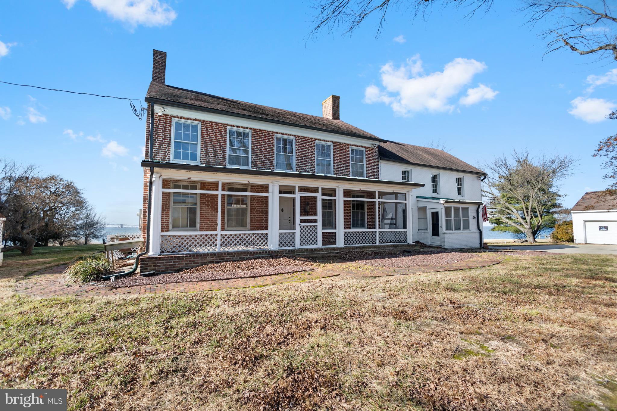 WOLF FARM - Residential