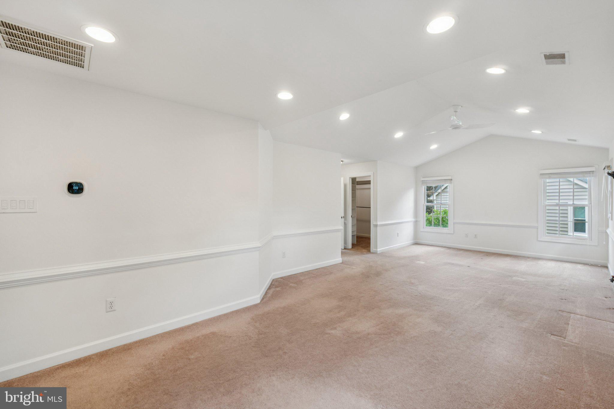 WILLOWS OF POTOMAC - Residential