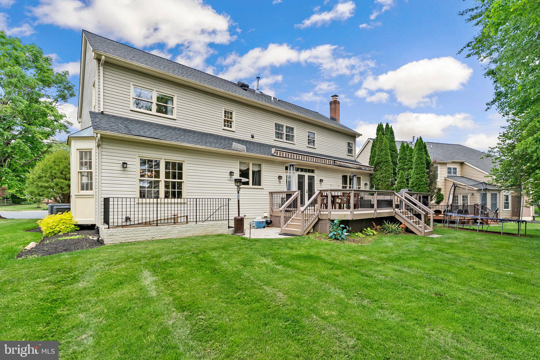 WILLOWS OF POTOMAC - Residential