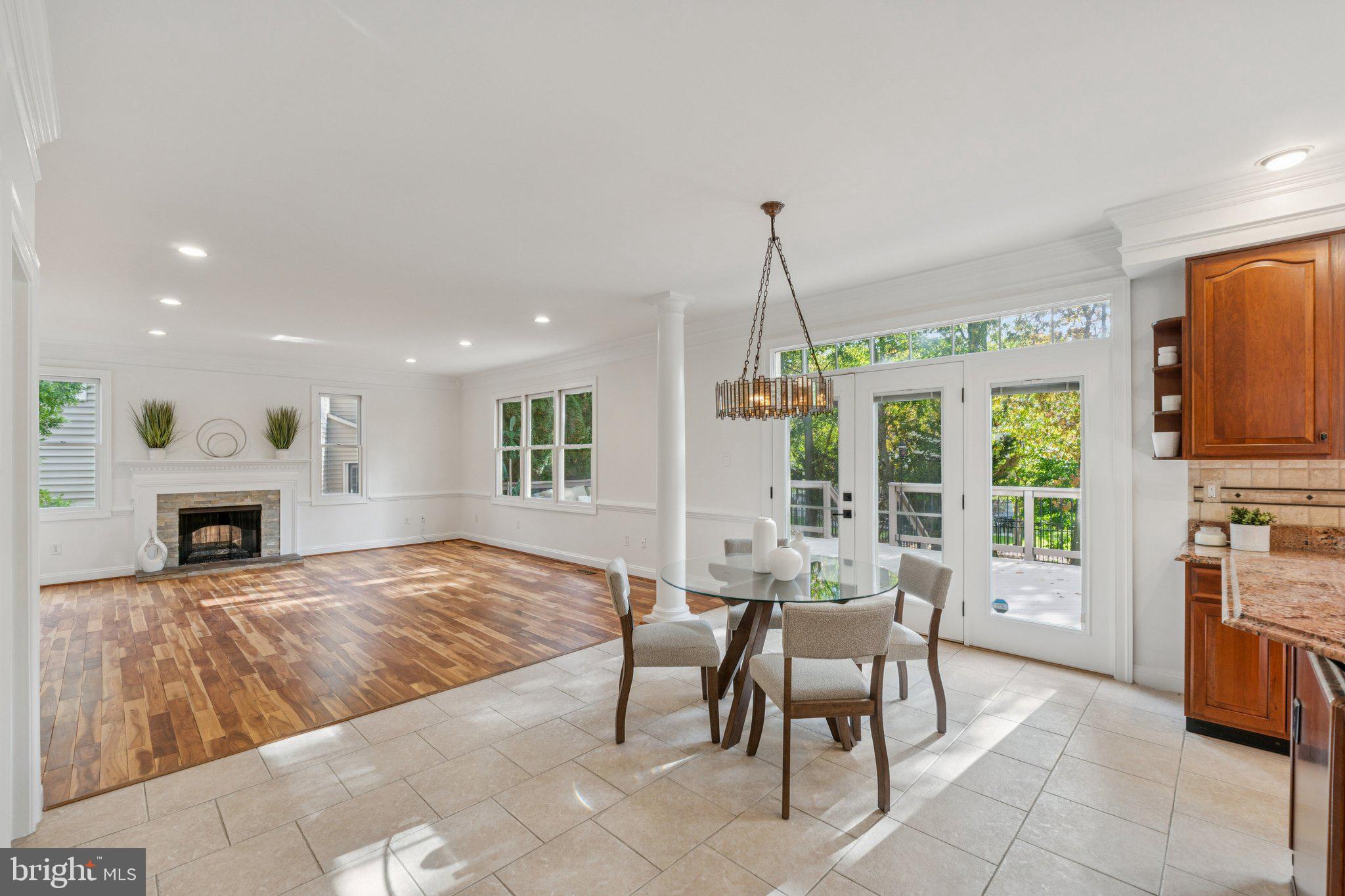 WILLOWS OF POTOMAC - Residential