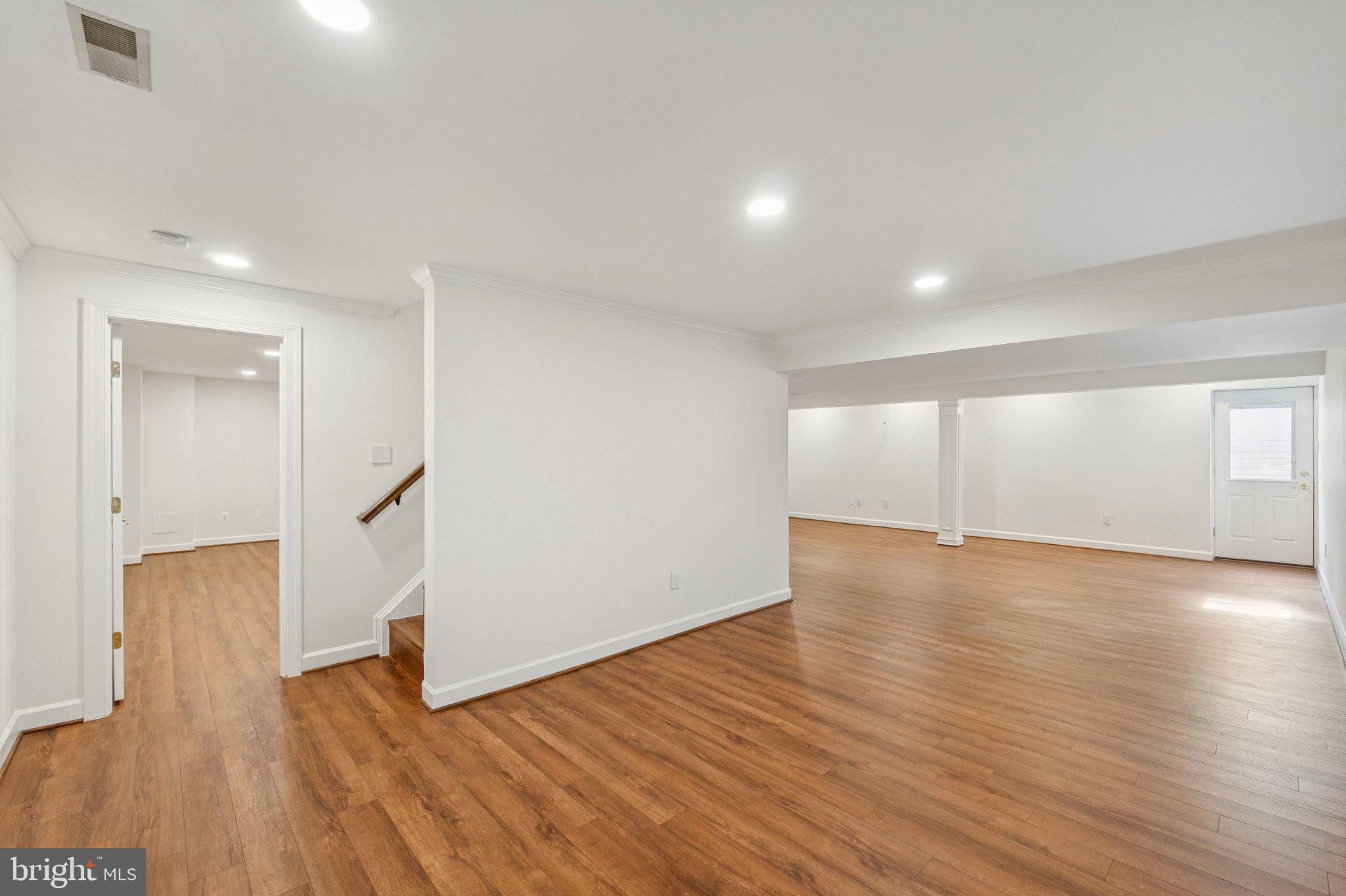 WILLOWS OF POTOMAC - Residential