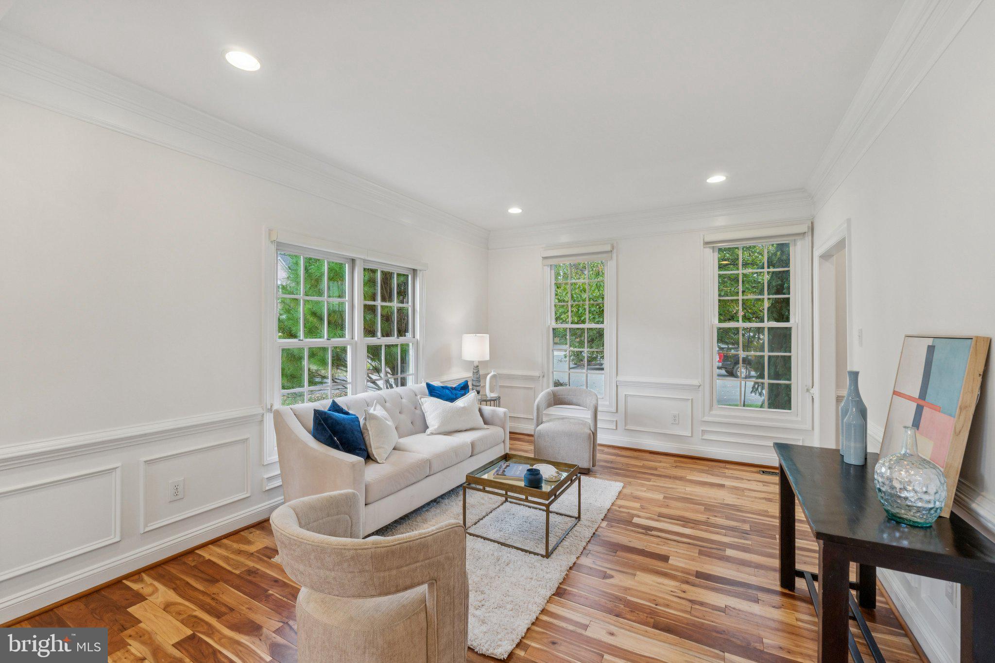 WILLOWS OF POTOMAC - Residential