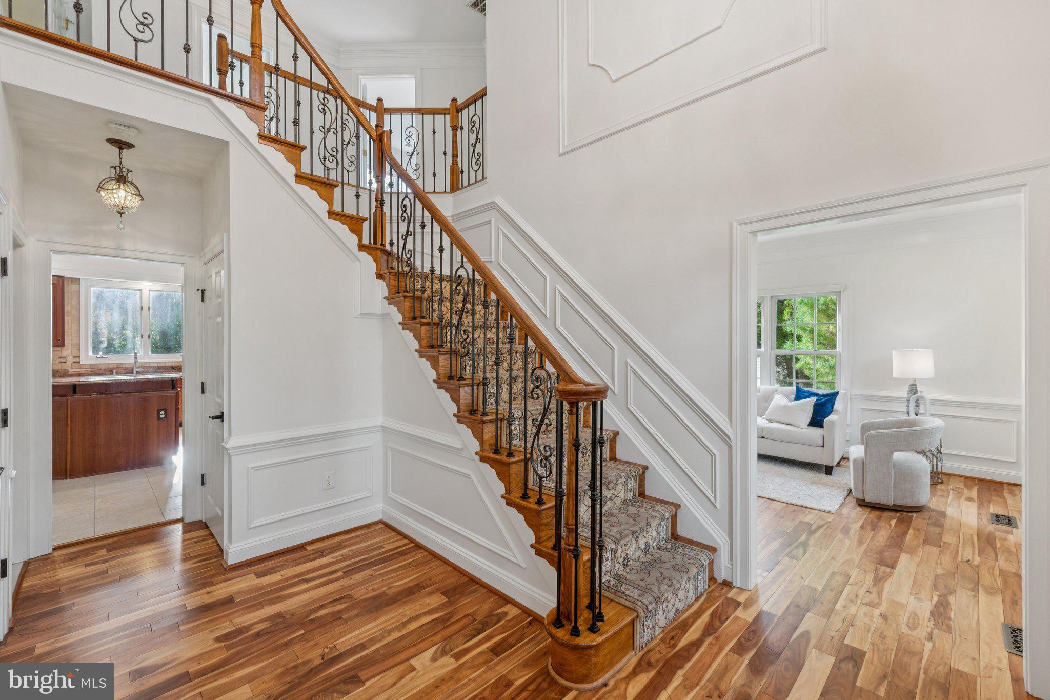 4 YELLOW PLUM COURT