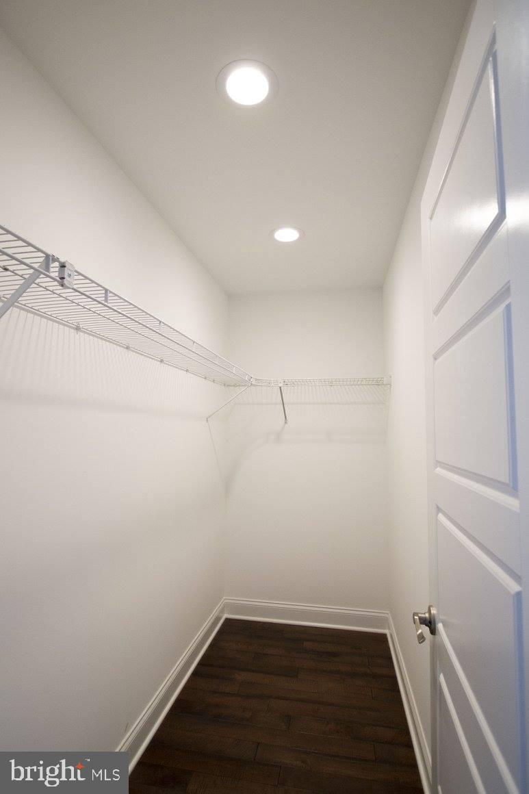 HIGHLANDTOWN - Residential