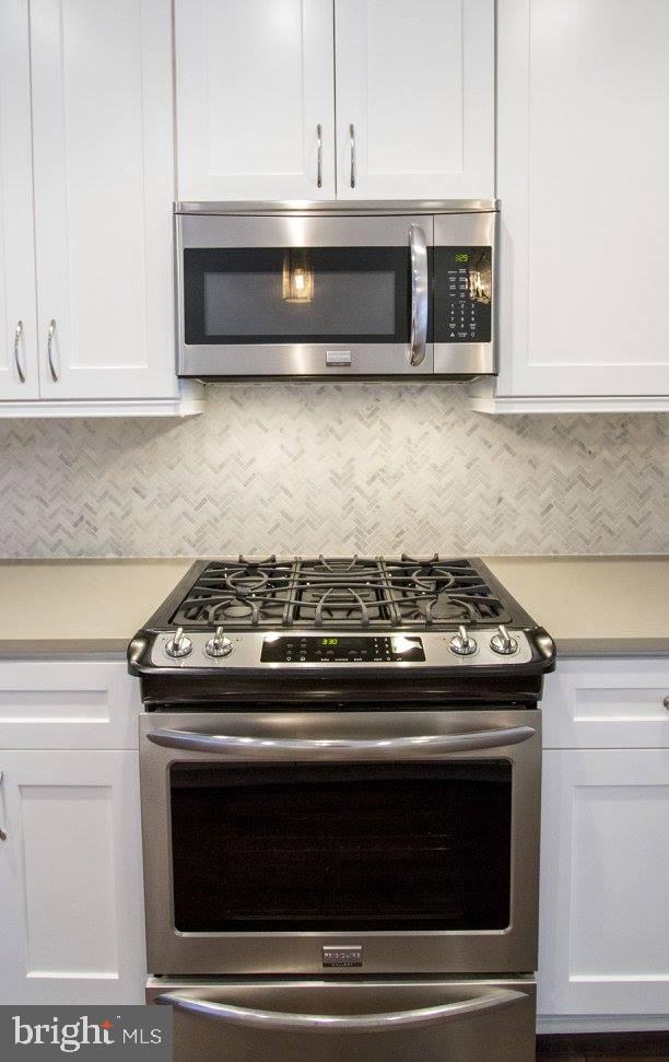 HIGHLANDTOWN - Residential