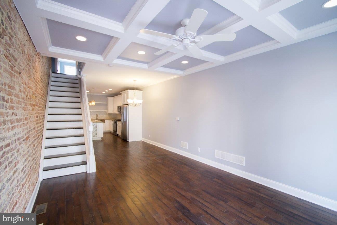 HIGHLANDTOWN - Residential