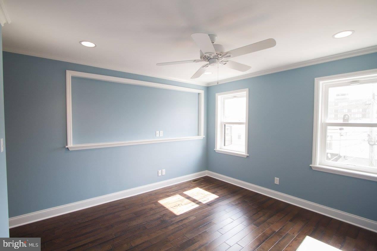 HIGHLANDTOWN - Residential