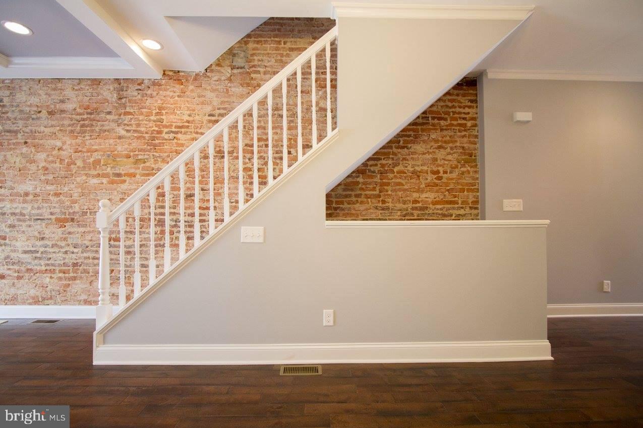 HIGHLANDTOWN - Residential