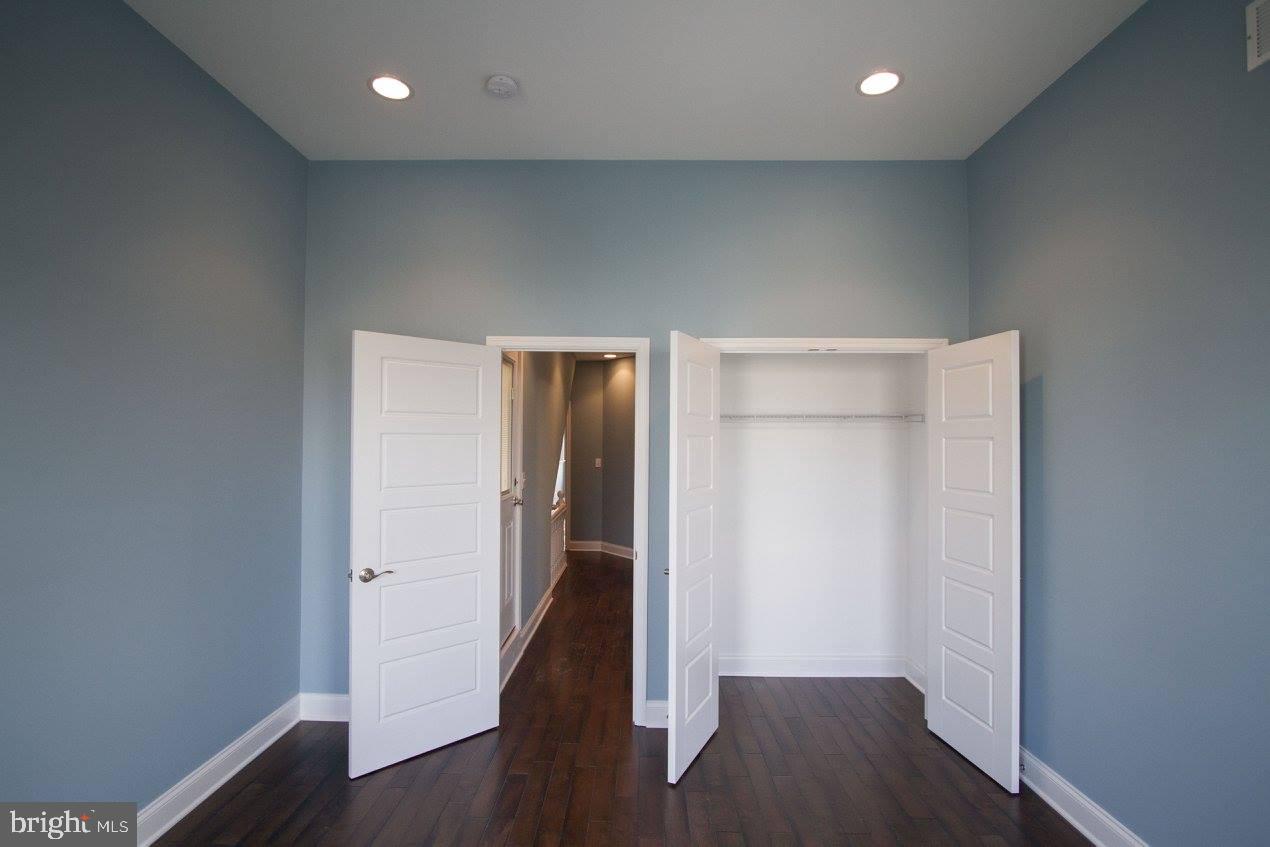 HIGHLANDTOWN - Residential