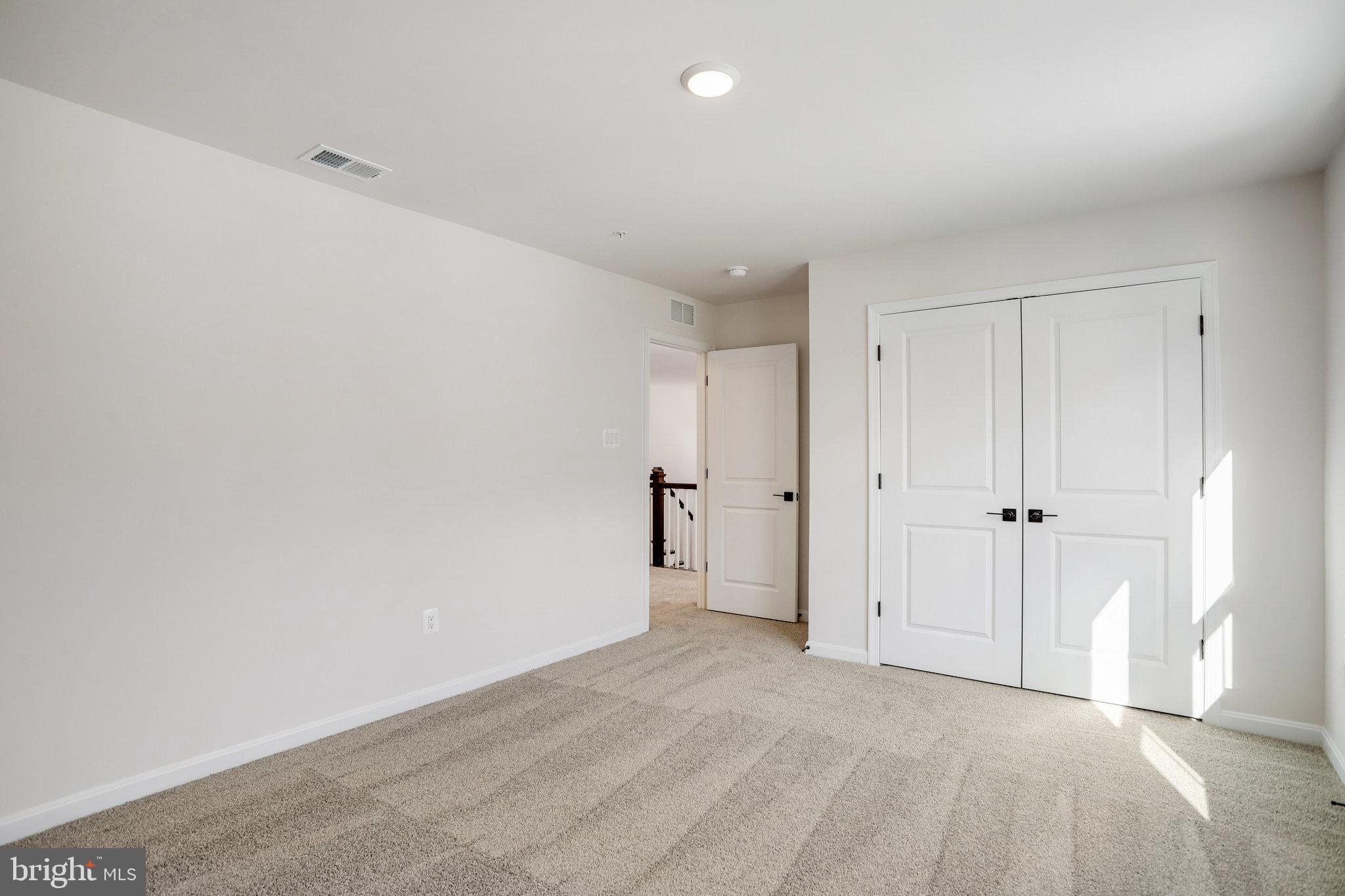 ROBERTS CROSSING - Residential