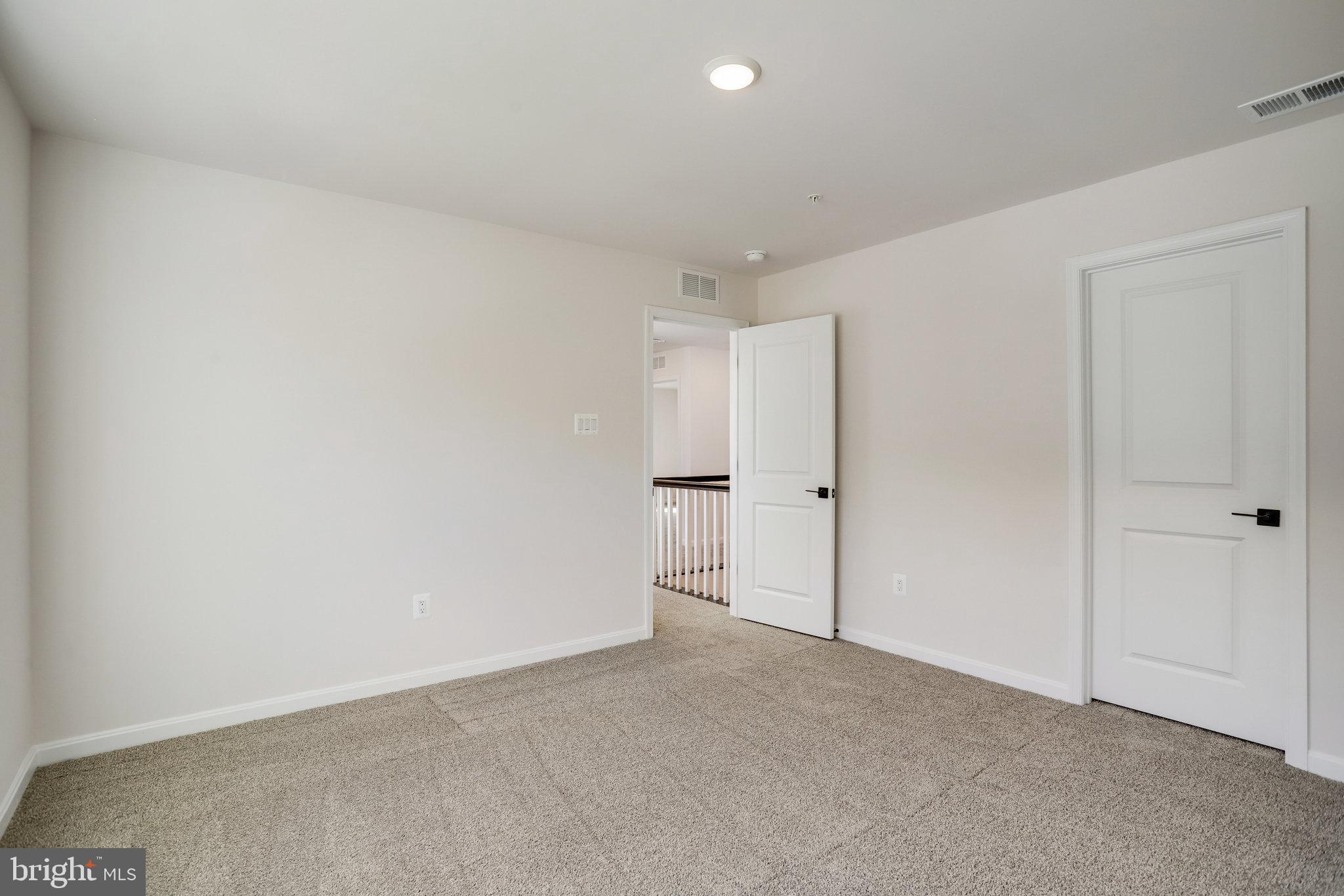 ROBERTS CROSSING - Residential