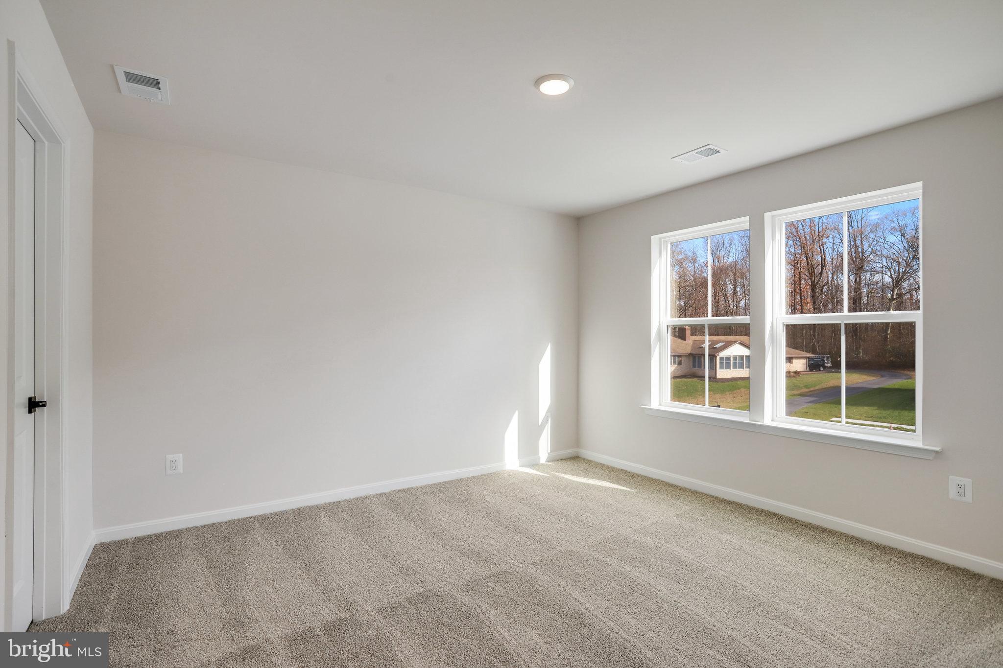 ROBERTS CROSSING - Residential