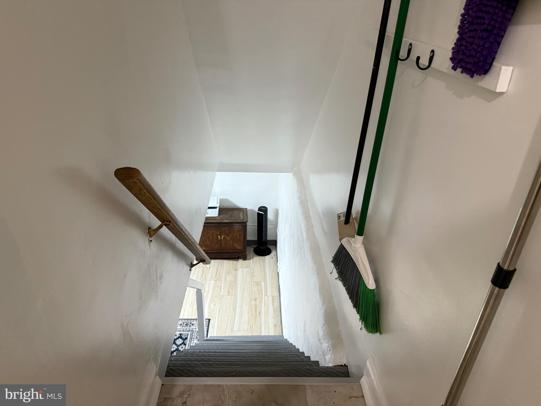 EAST FALLS - Residential