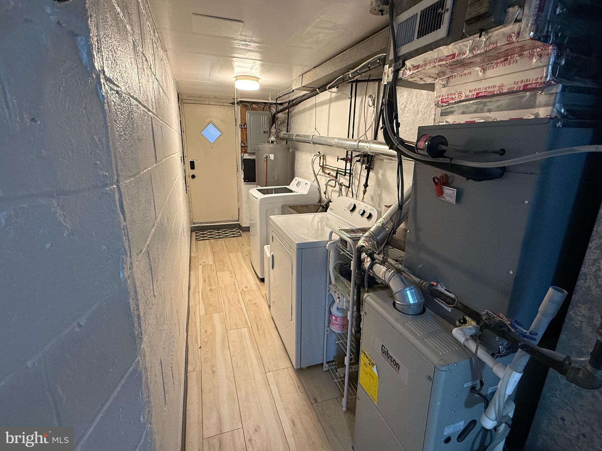 EAST FALLS - Residential