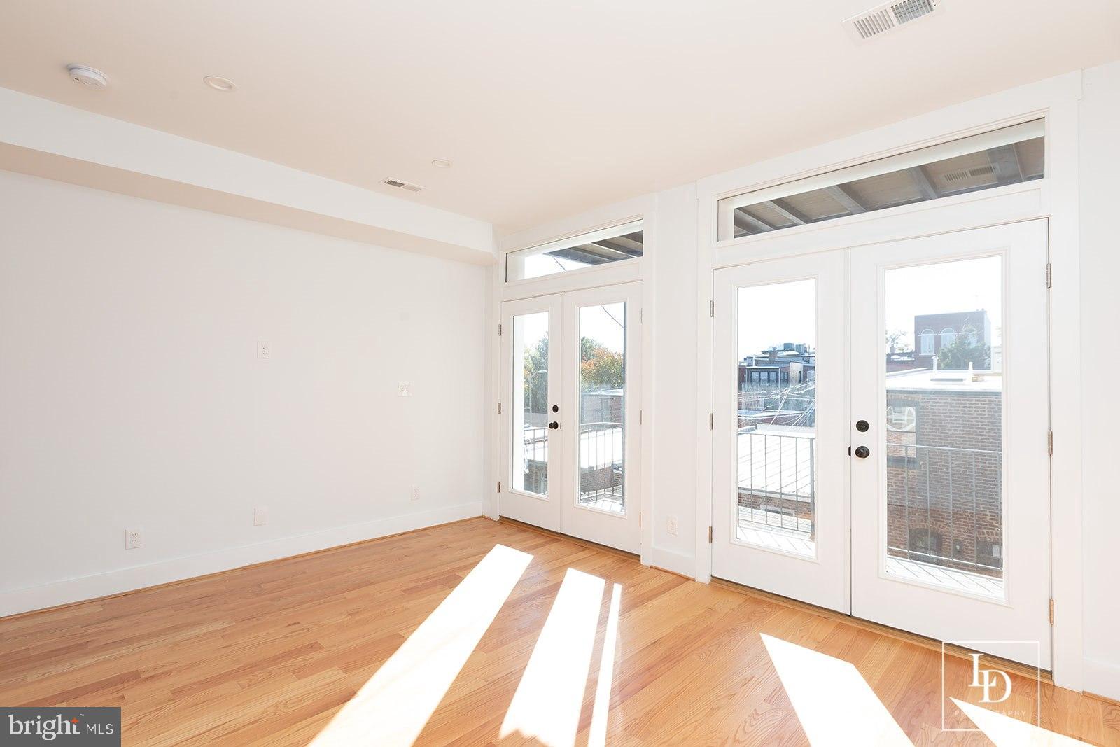 CAPITOL HILL - Residential Income