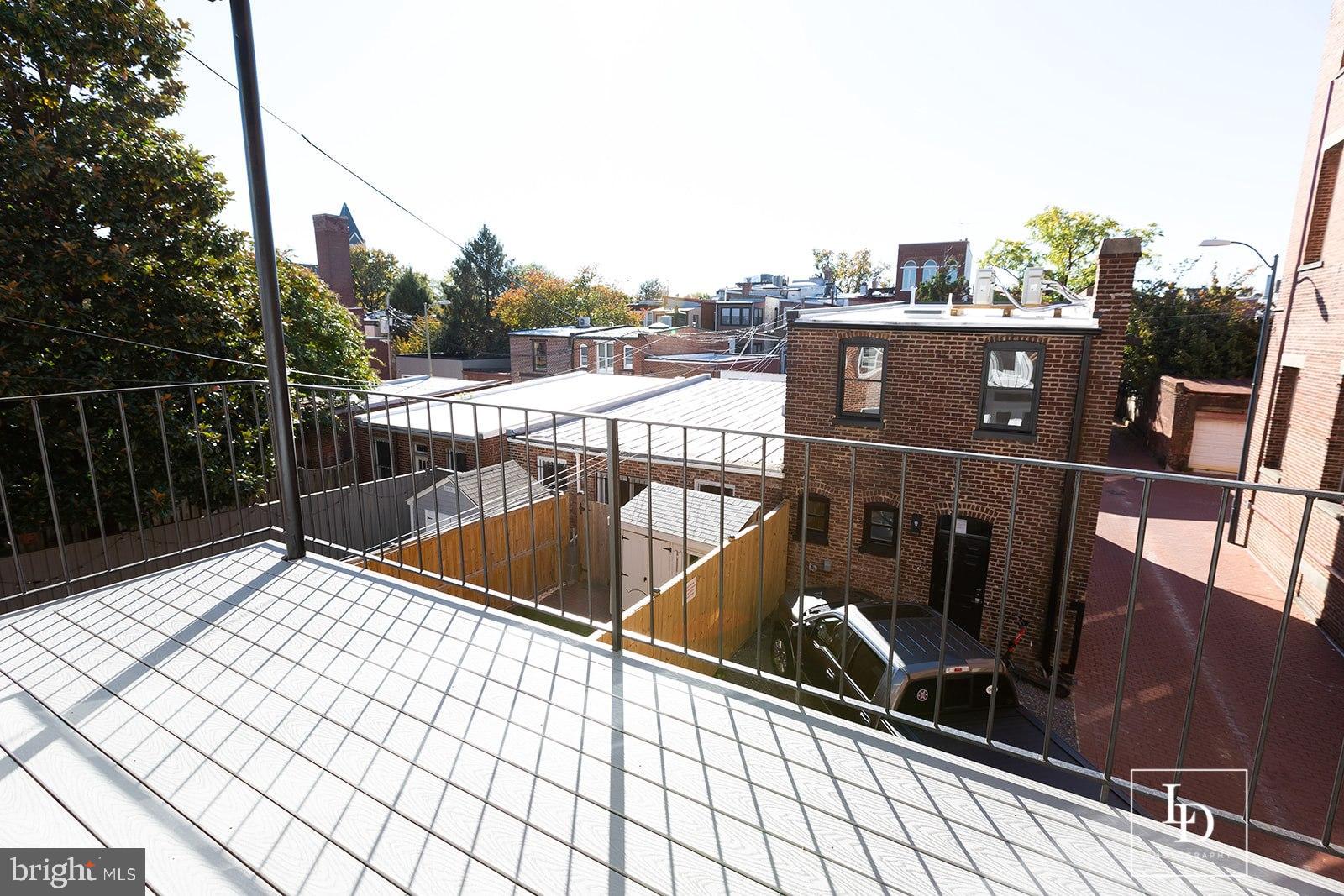 CAPITOL HILL - Residential Income