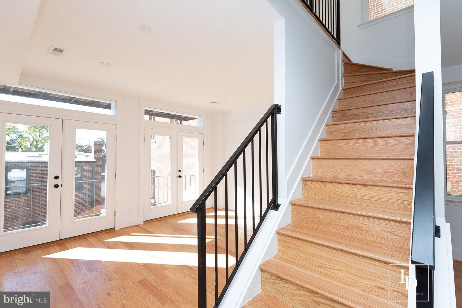 CAPITOL HILL - Residential Income