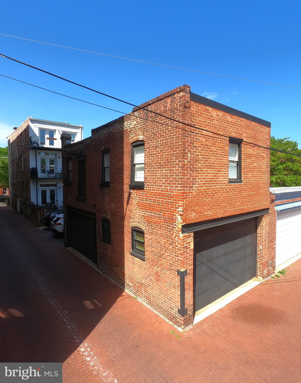 631 CONSTITUTION AVENUE NE