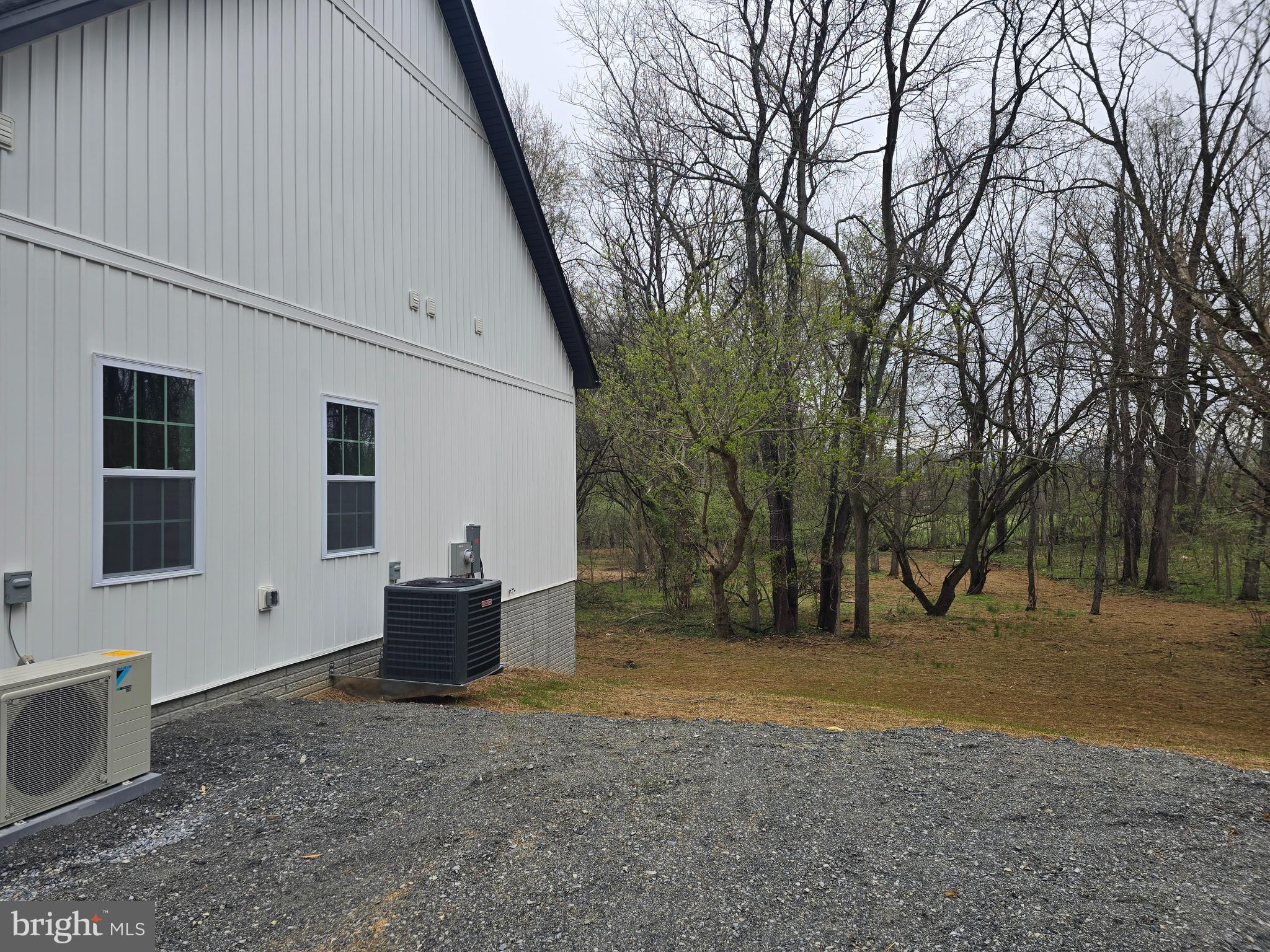 OAK TREE EAST - Residential