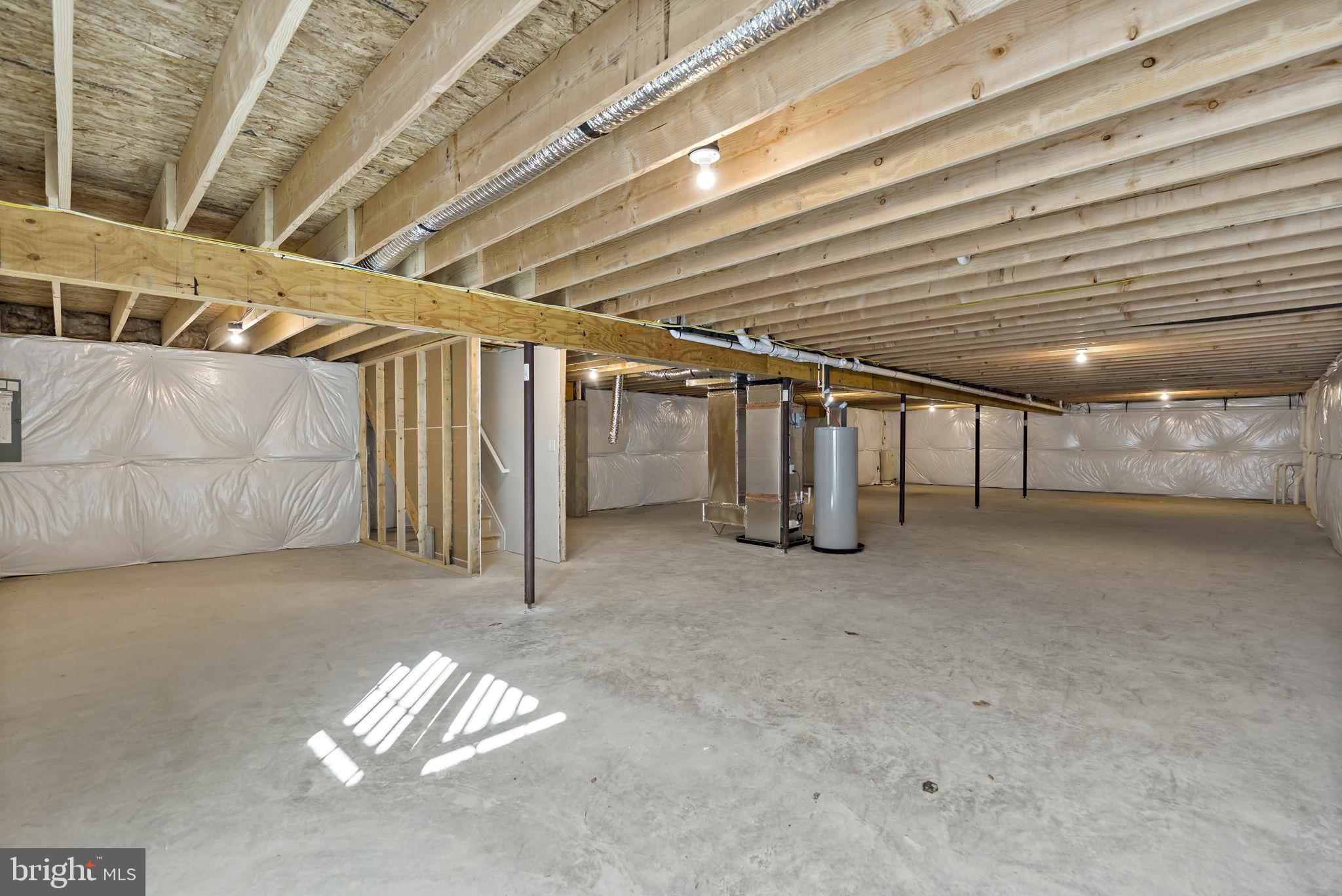 OAK TREE EAST - Residential