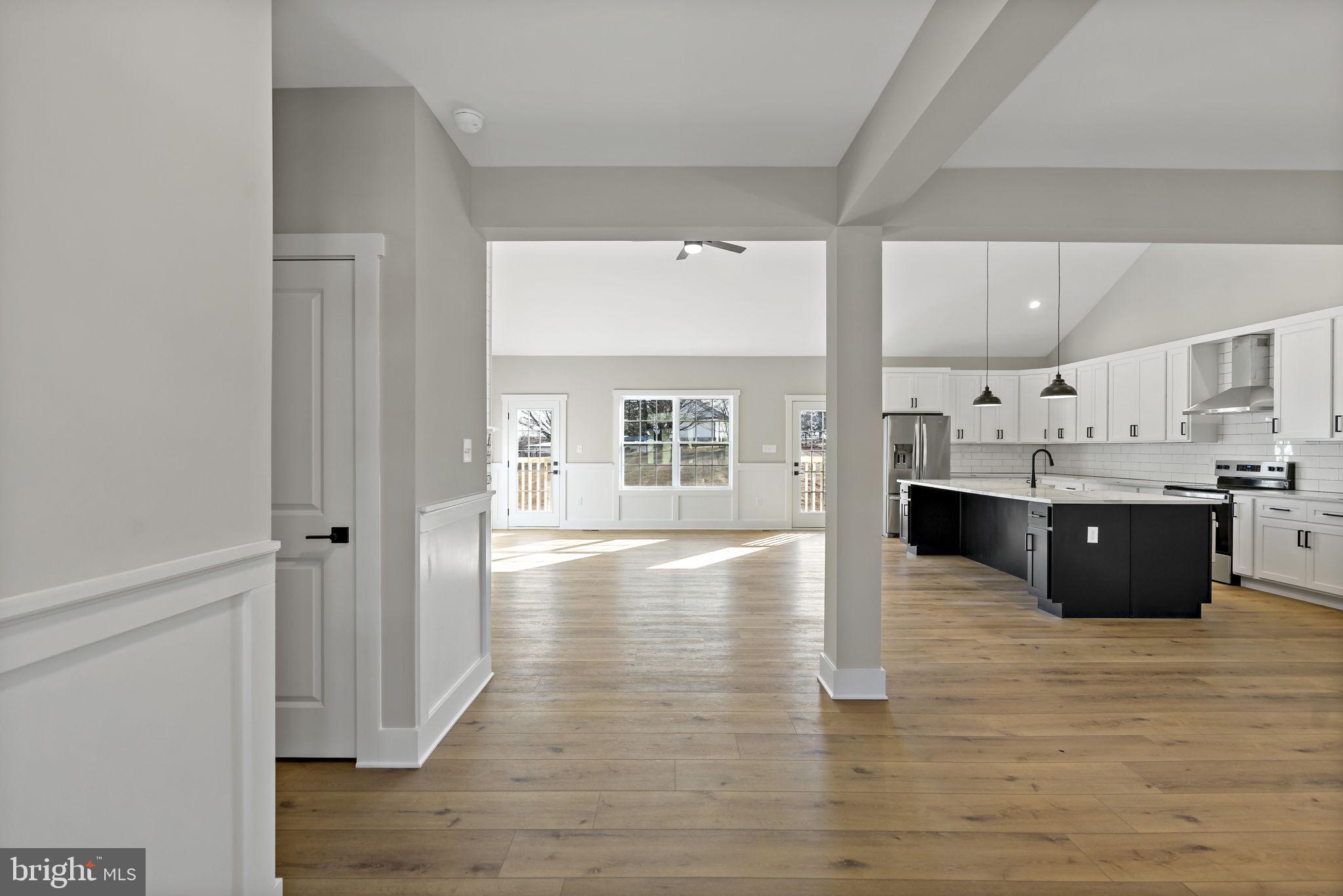 OAK TREE EAST - Residential