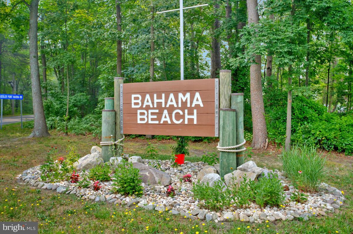 BAHAMA BEACH - Residential