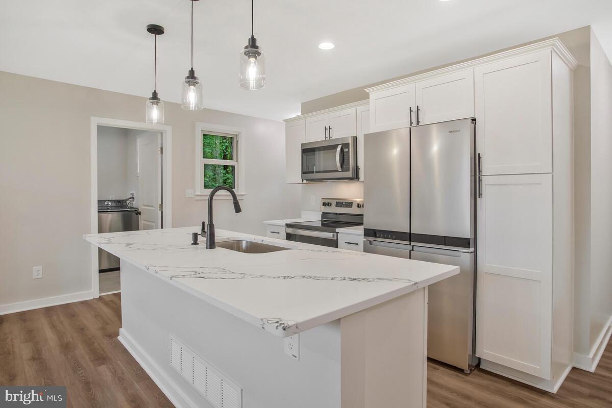 BAHAMA BEACH - Residential