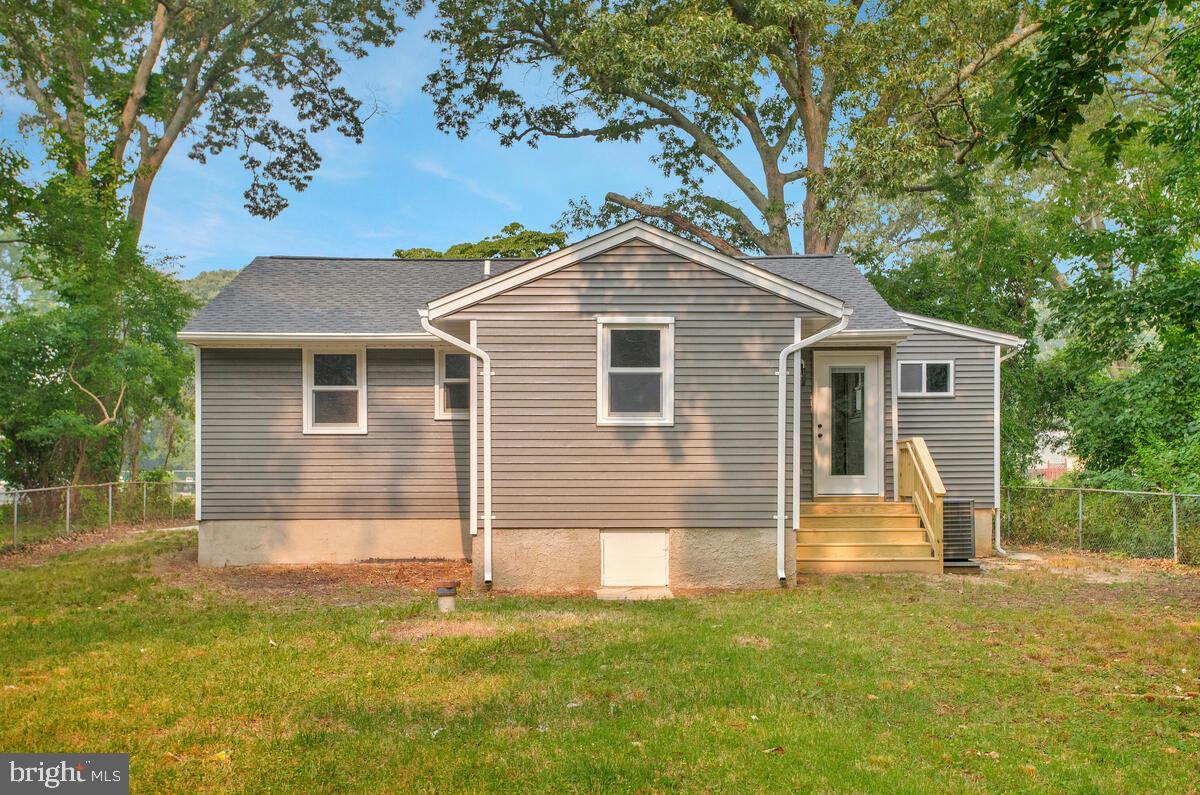 BAHAMA BEACH - Residential