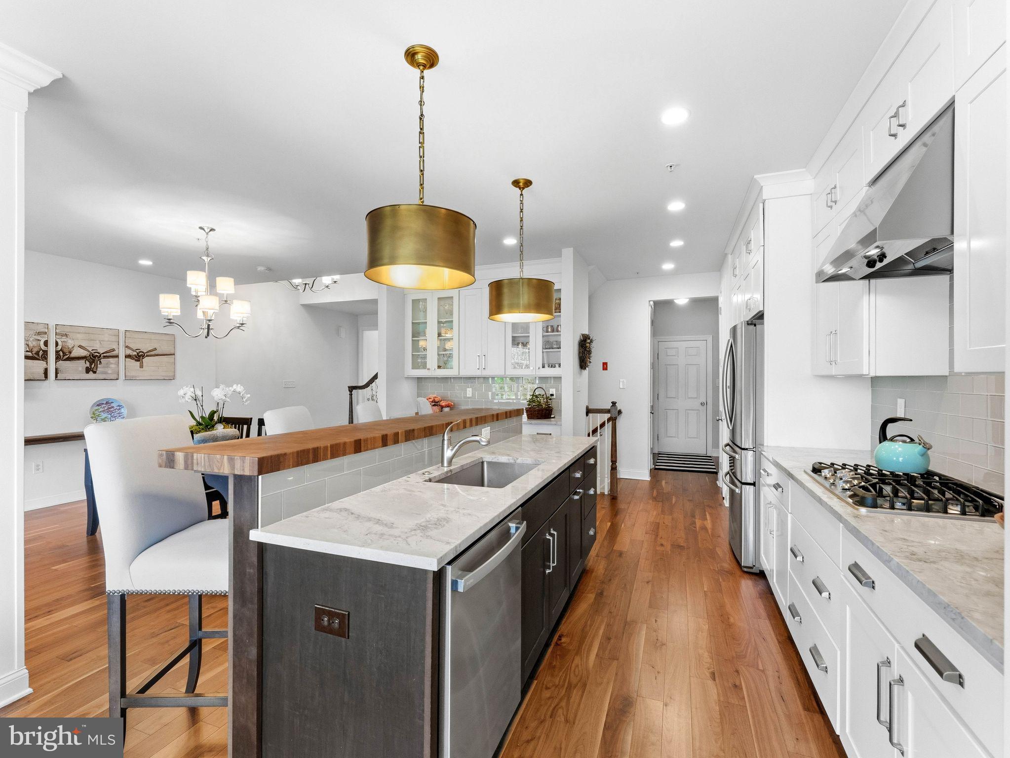 BROOKFIELD - Residential