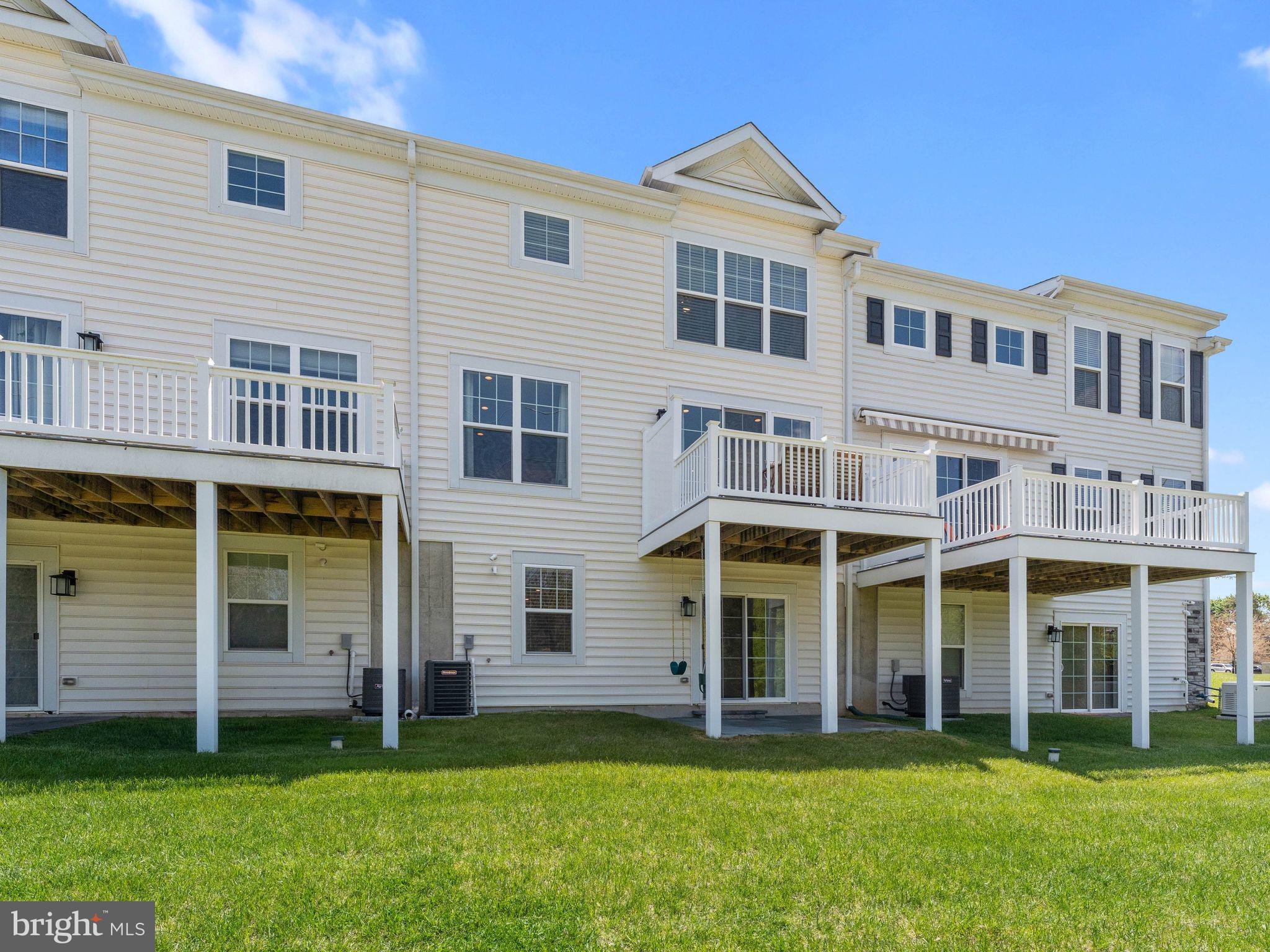 BROOKFIELD - Residential
