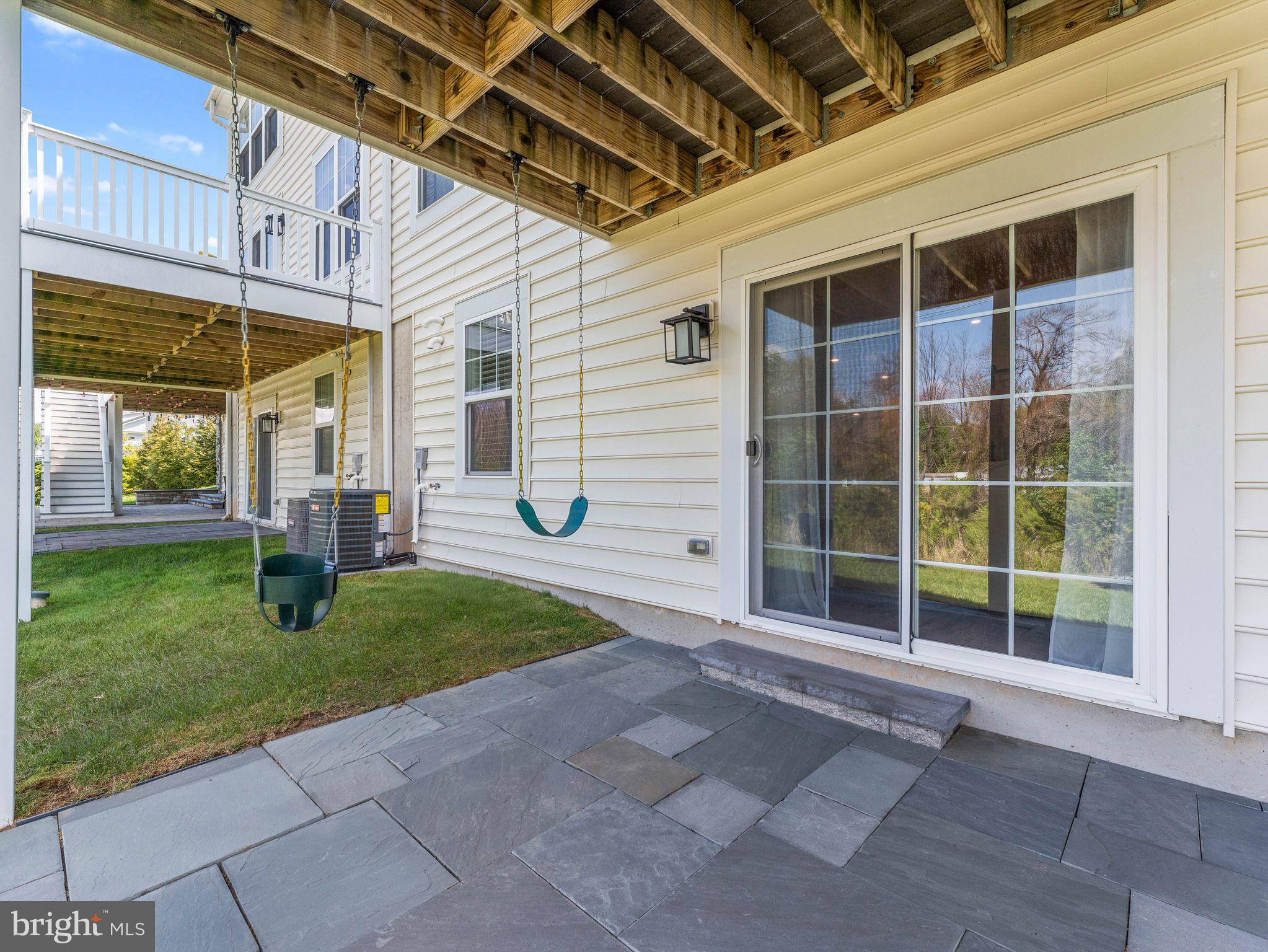 BROOKFIELD - Residential