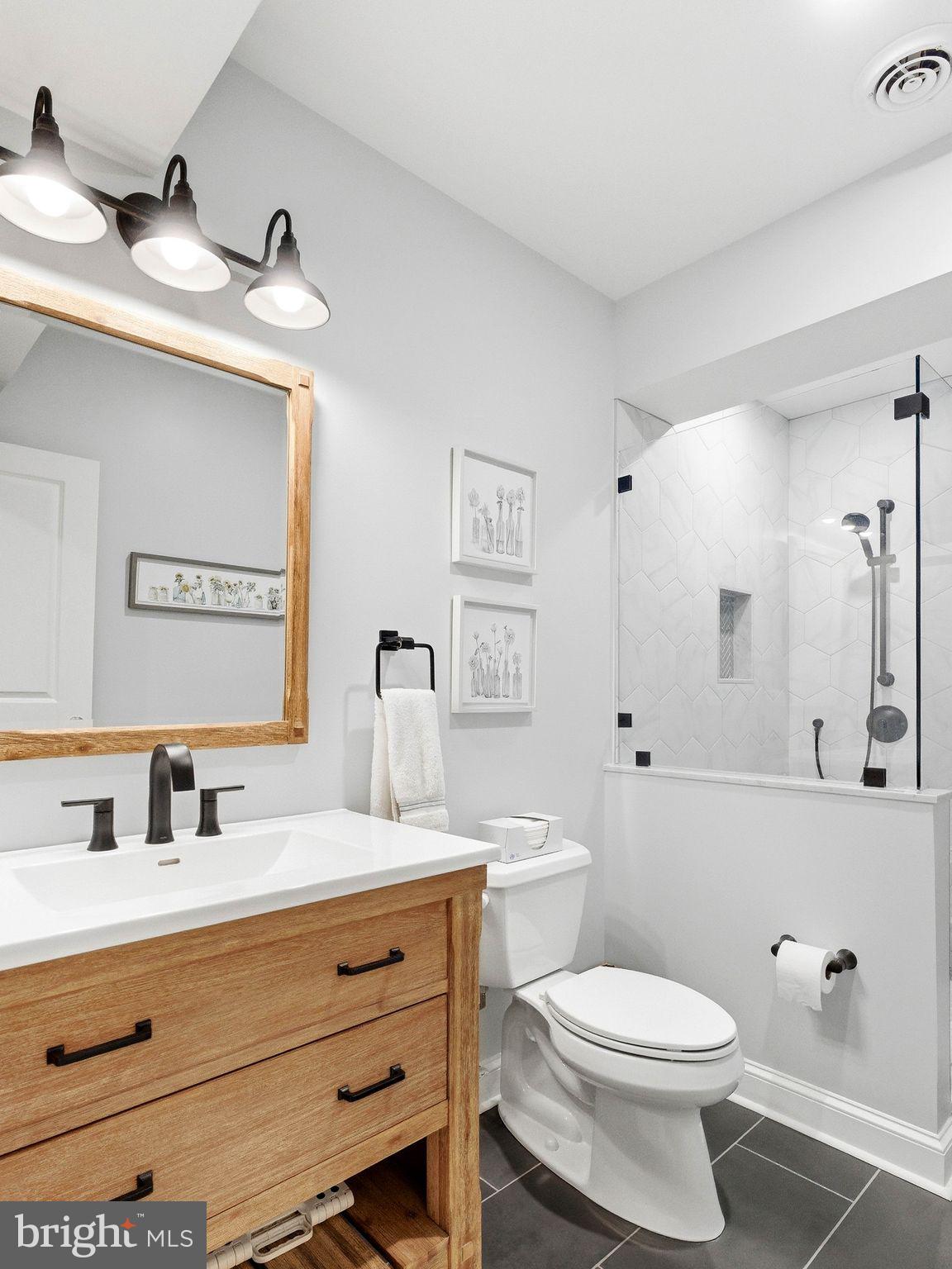BROOKFIELD - Residential